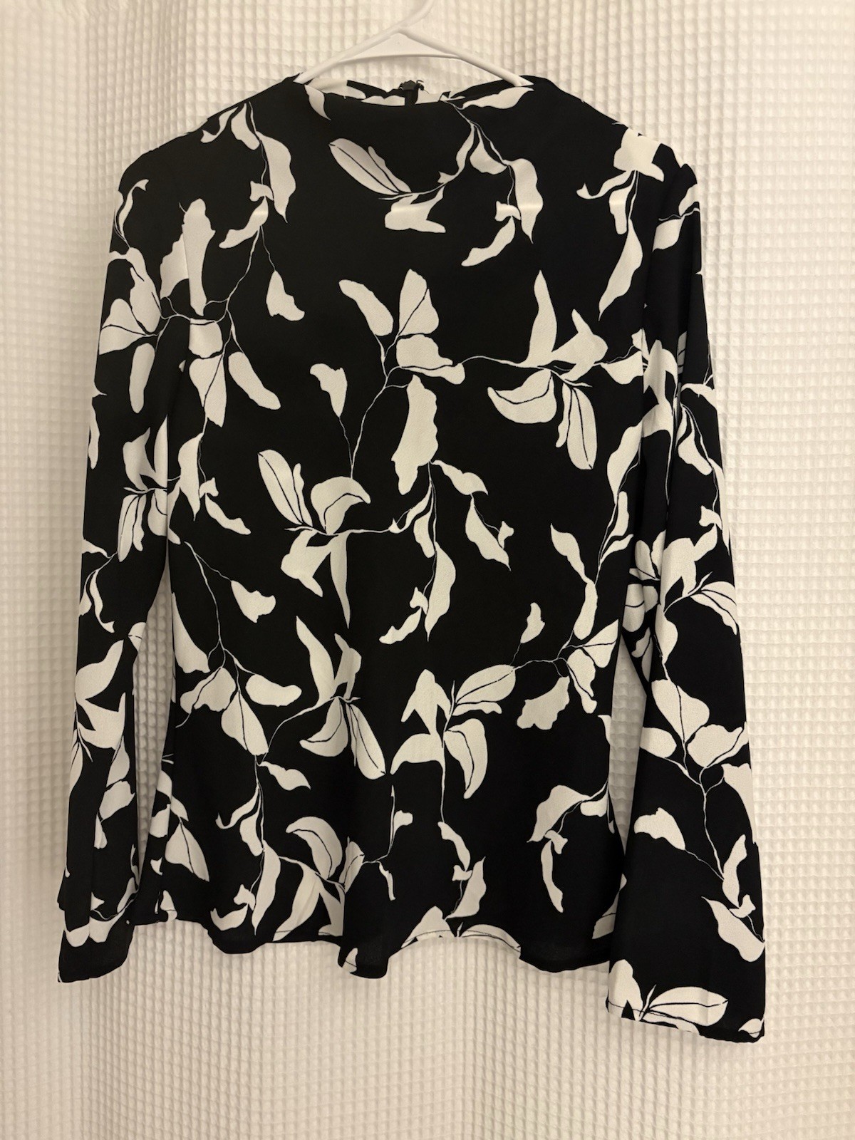 Nordstrom Rack, Black And White Long Sleeve Blouse Size Medium