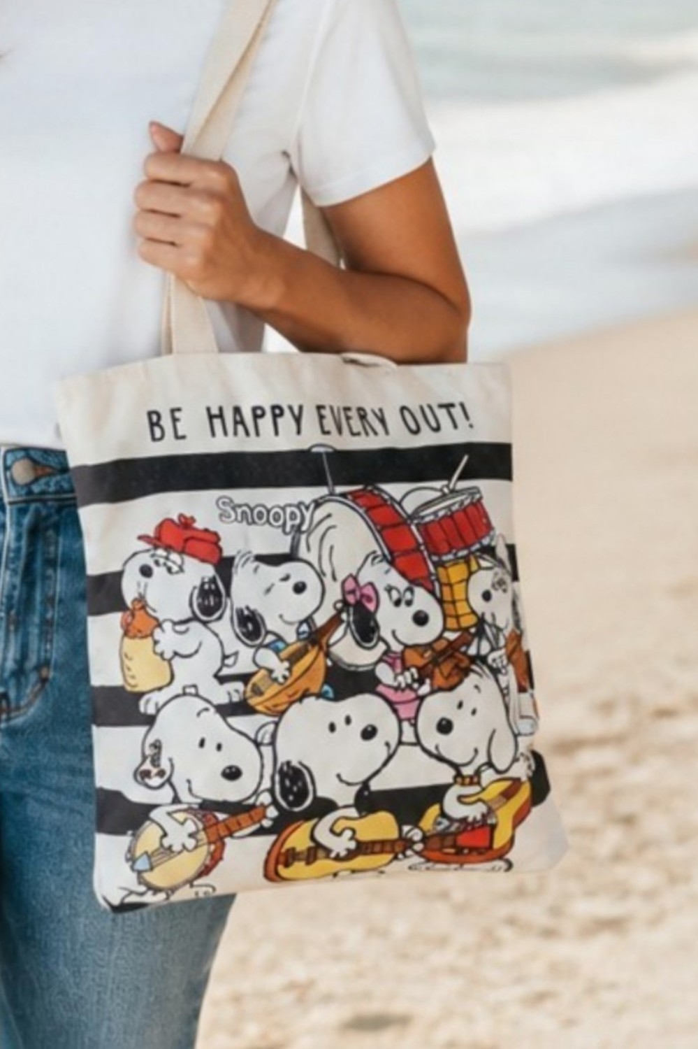 Peanuts -Large Snoopy Canvas Tote Bag,Meet Snoopy’s Family,Inside Pocket, Zipper