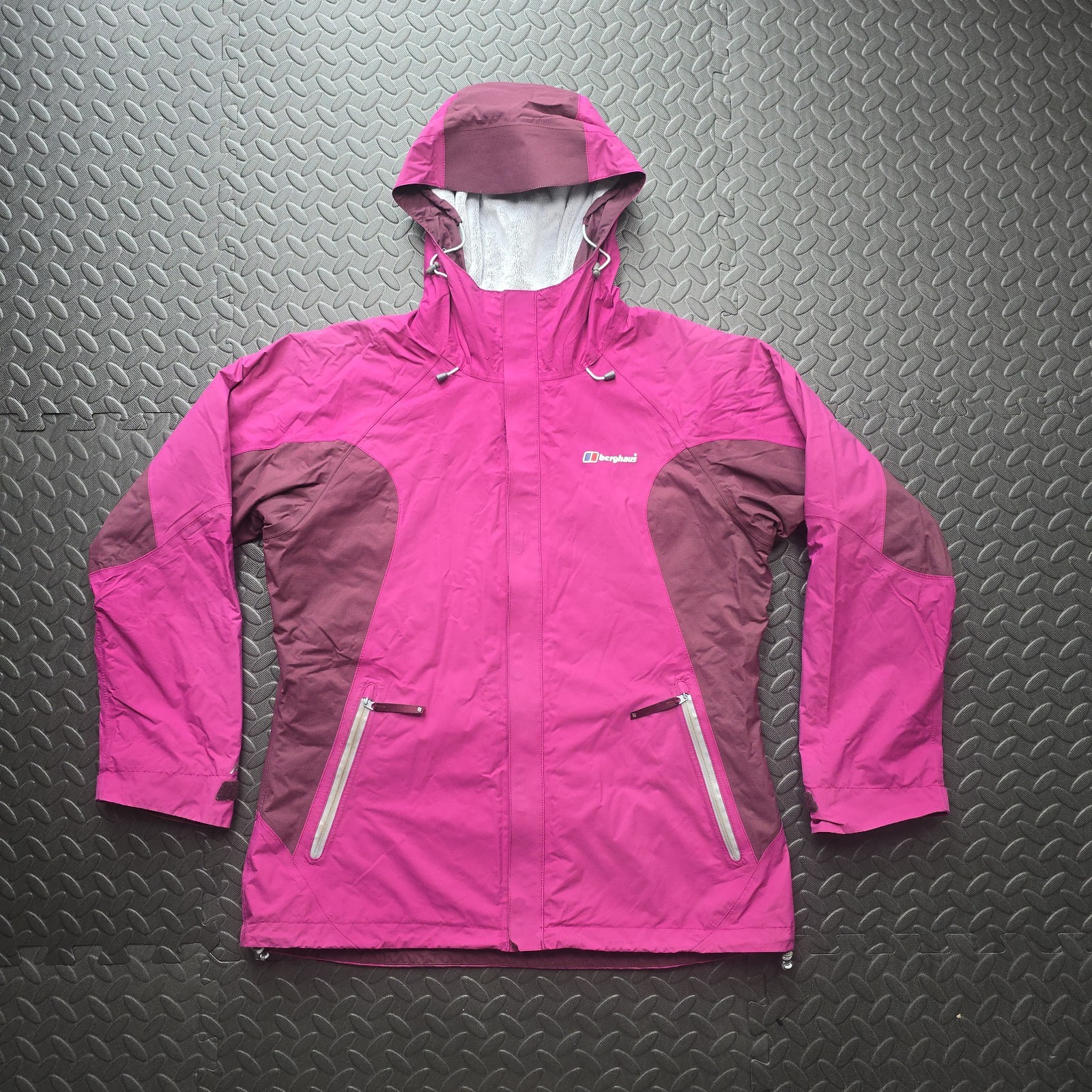 Berghaus AQ2 Waterproof Womens Jacket Lined Size UK 16 Outdoor Walking Hiking