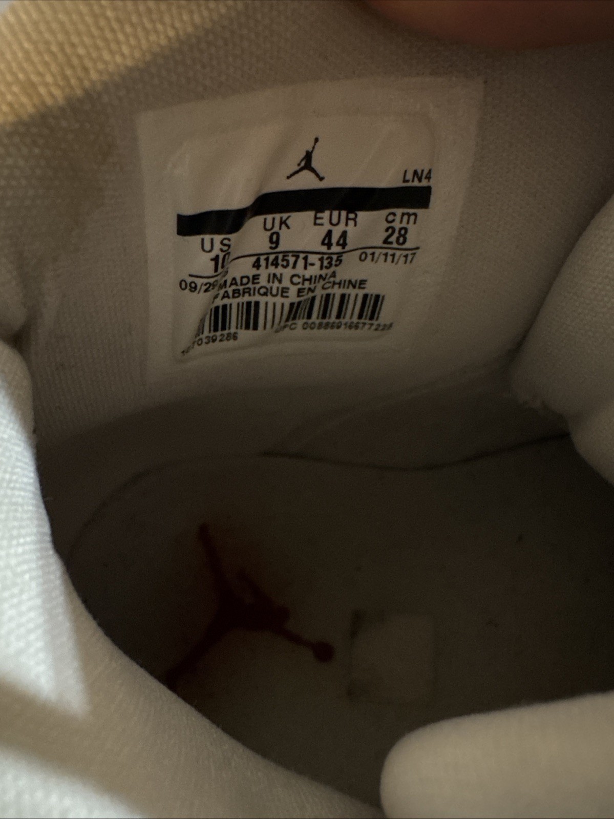 Jordan 13/14 Retro Defining Moments Pack Size 10 With Box Retail: $600