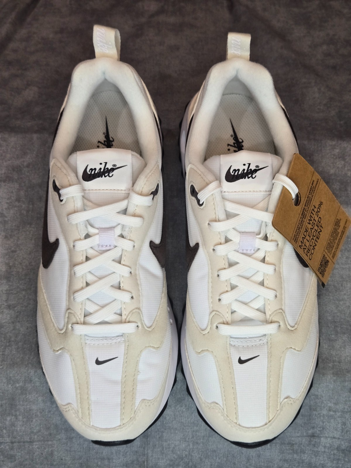 Nike Air Max Dawn Phantom Baroque Brown Women’s 8 / 6.5M Style# DC4068-102