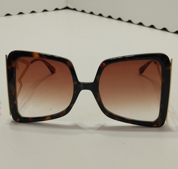Women’s Oversized Square Tortoiseshell Sunglasses Brown Gradient Tinted Lenses