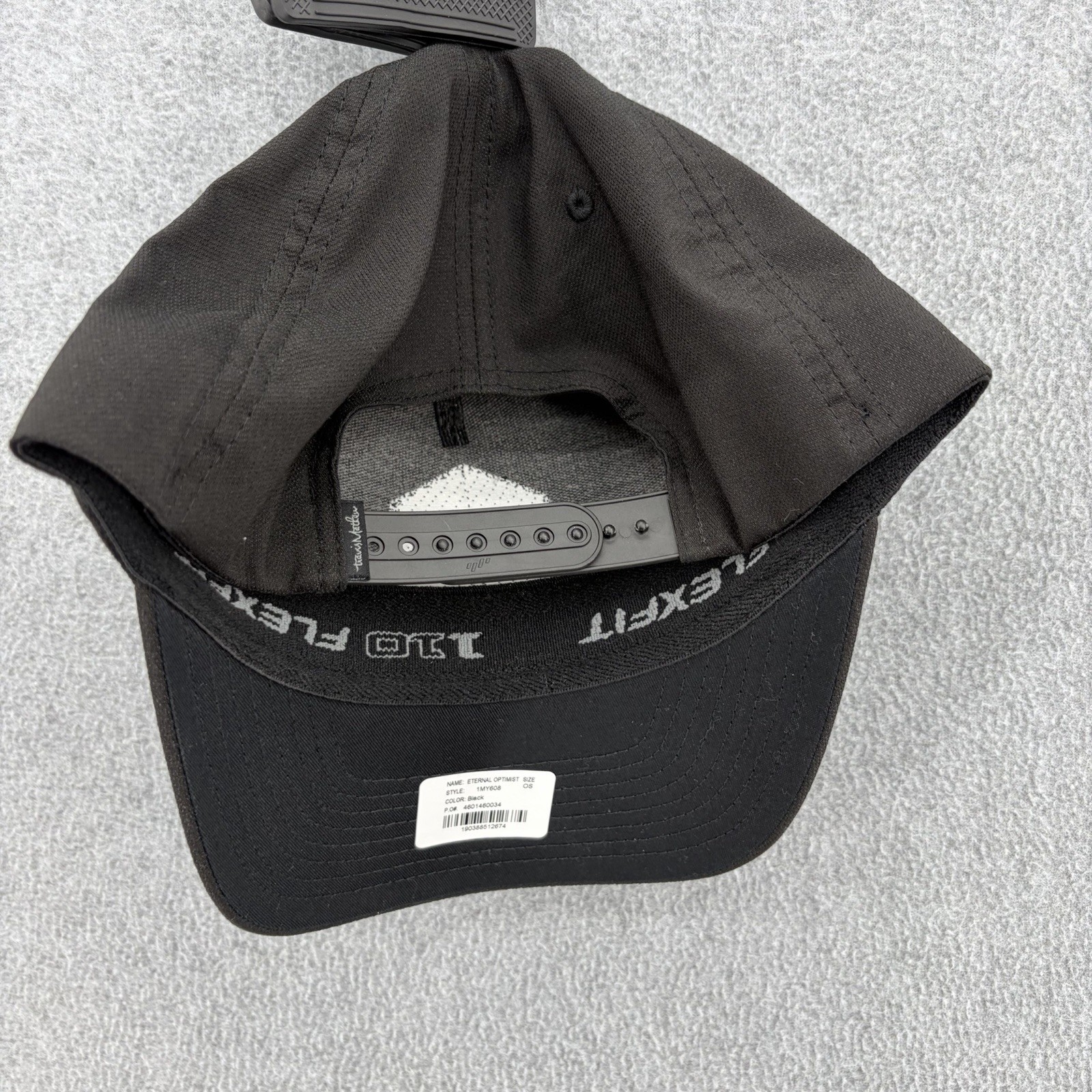 TravisMathew Eternal Optimist 110 Flexfit Tech Cap Hat Black New Without Tags