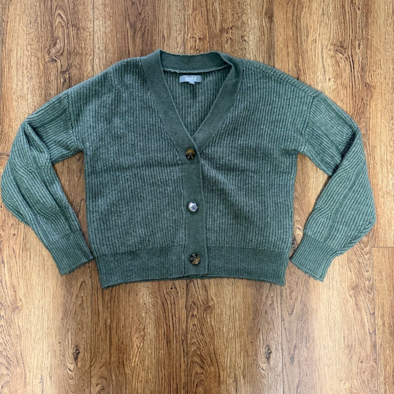 Marled Olive Green chunky knit sweater cardigan Button Front Women’s Size L