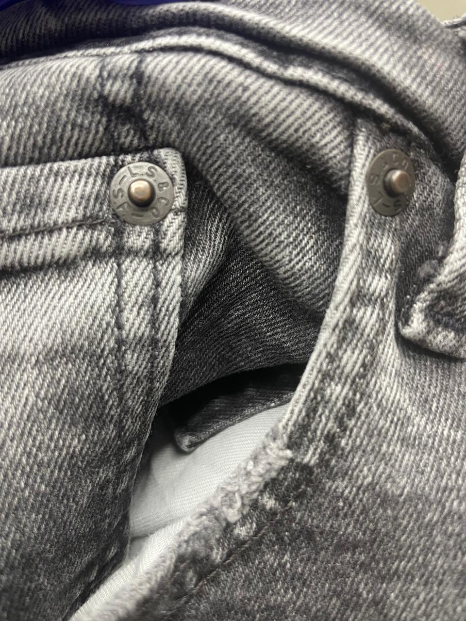 Levis 502 Premium Big E Jeans Men’s W46/L30 Faded Tapered Fit Denim Grey