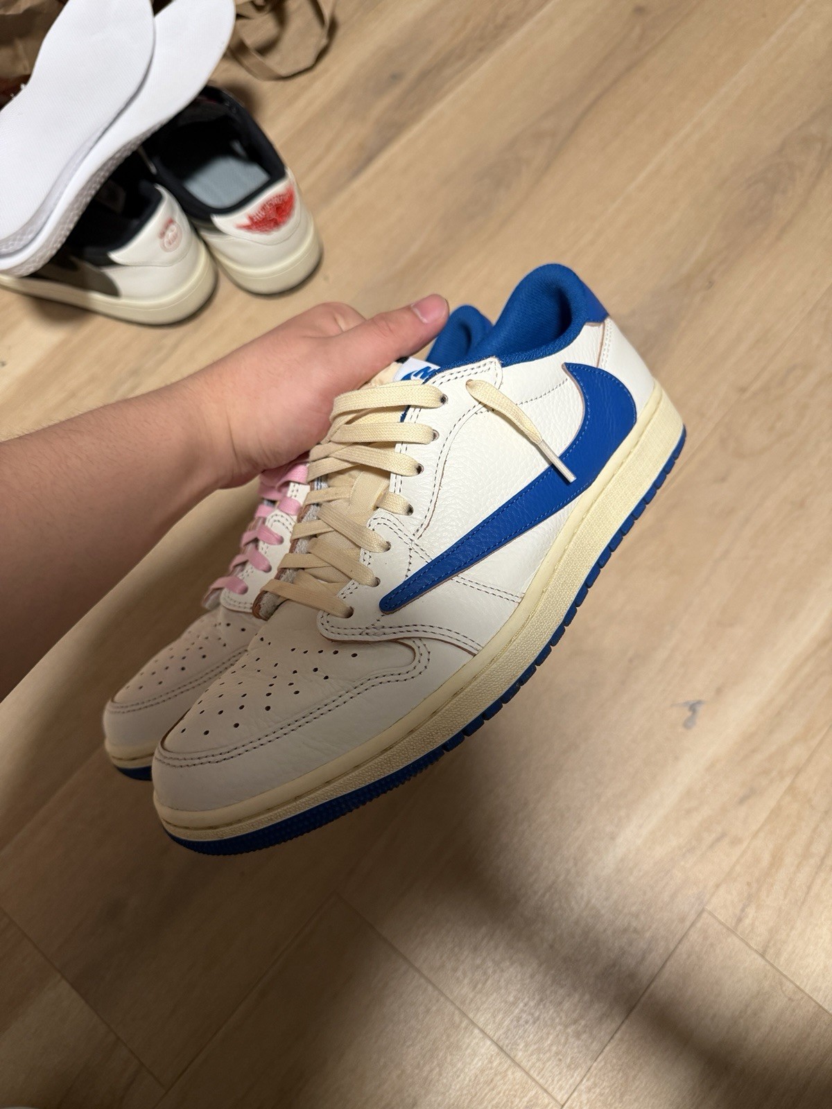 Size 9.5 – Fragment Design x Travis Scott Read Description