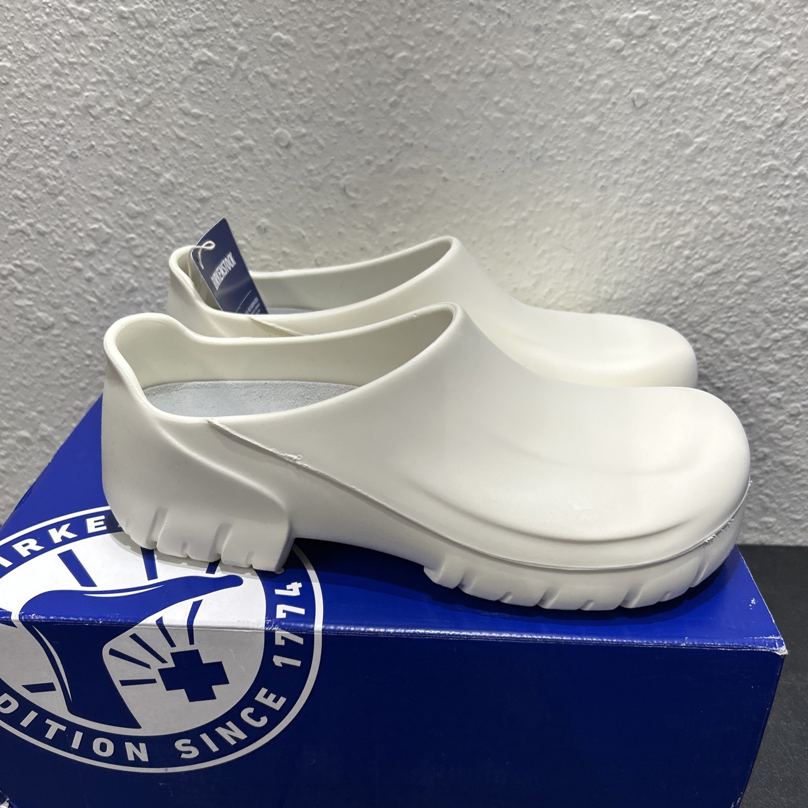 Birkenstock A640 White Reinforced Steel Toes EU 37 US W6 M4