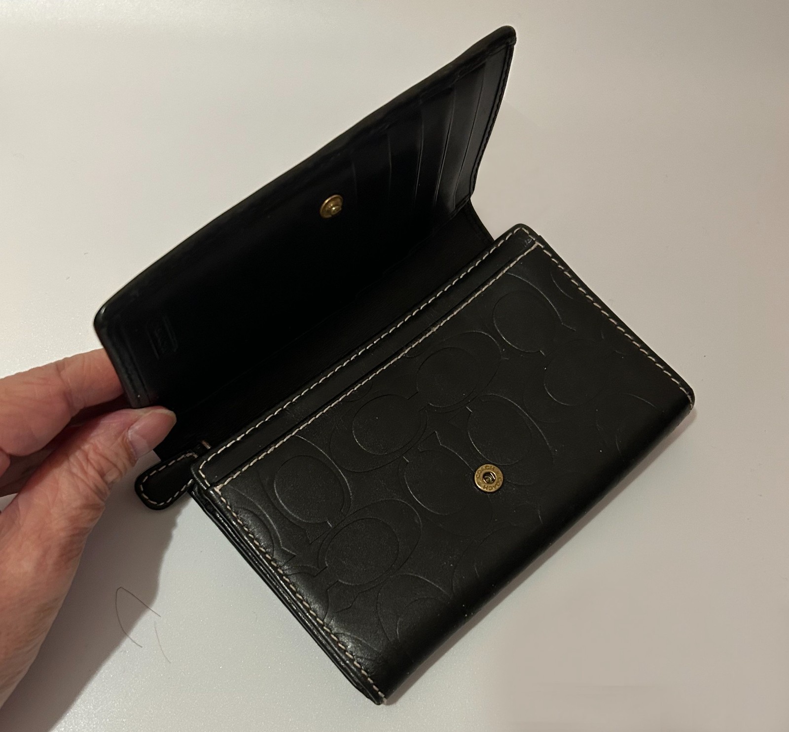 Coach Y2K Black Leather Bifold Wallet Embossed with CC Monogram Zip Coin Purse