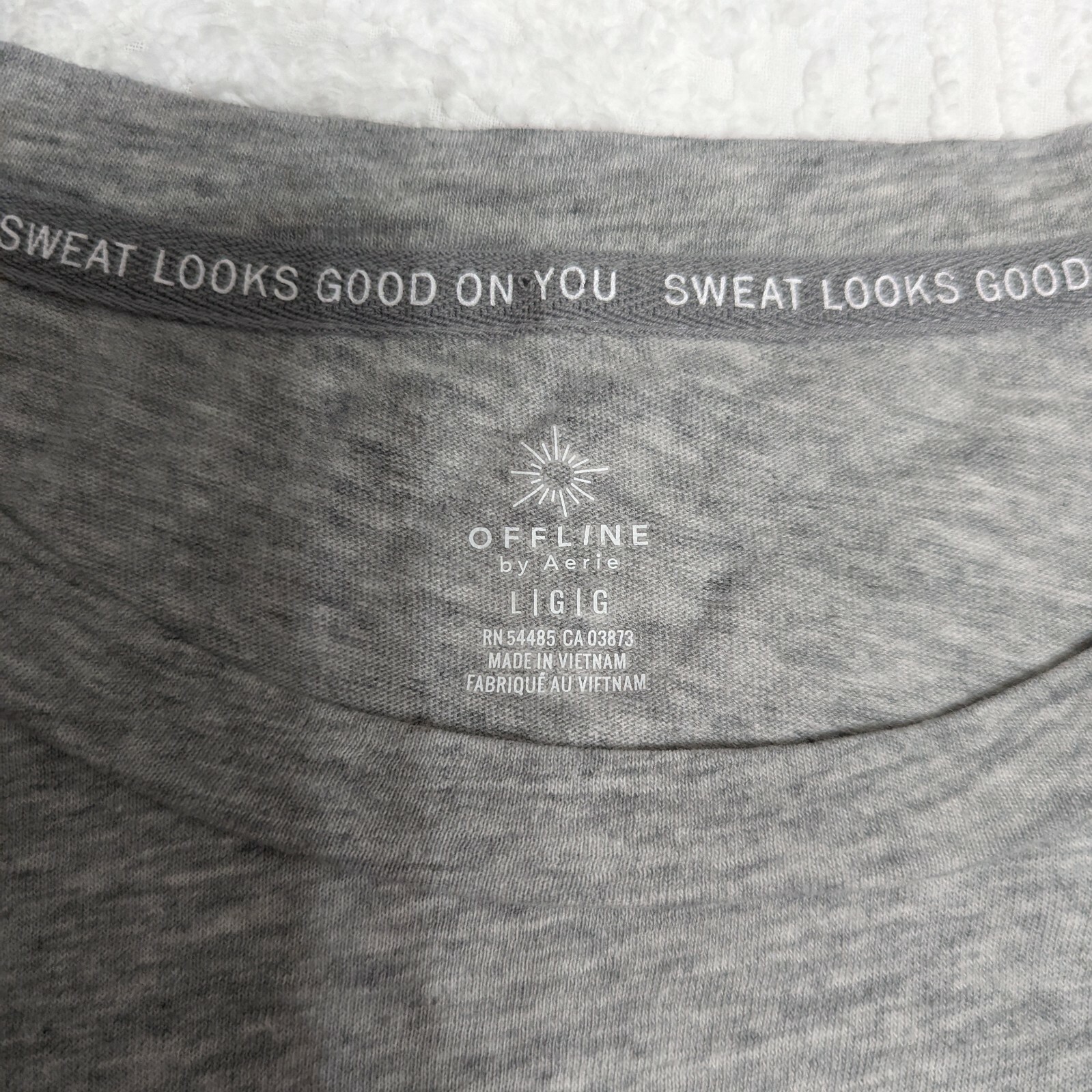 Offline by Aerie Crop Print Top Dogs RN# 54485 CA# 03873 100% Cotton