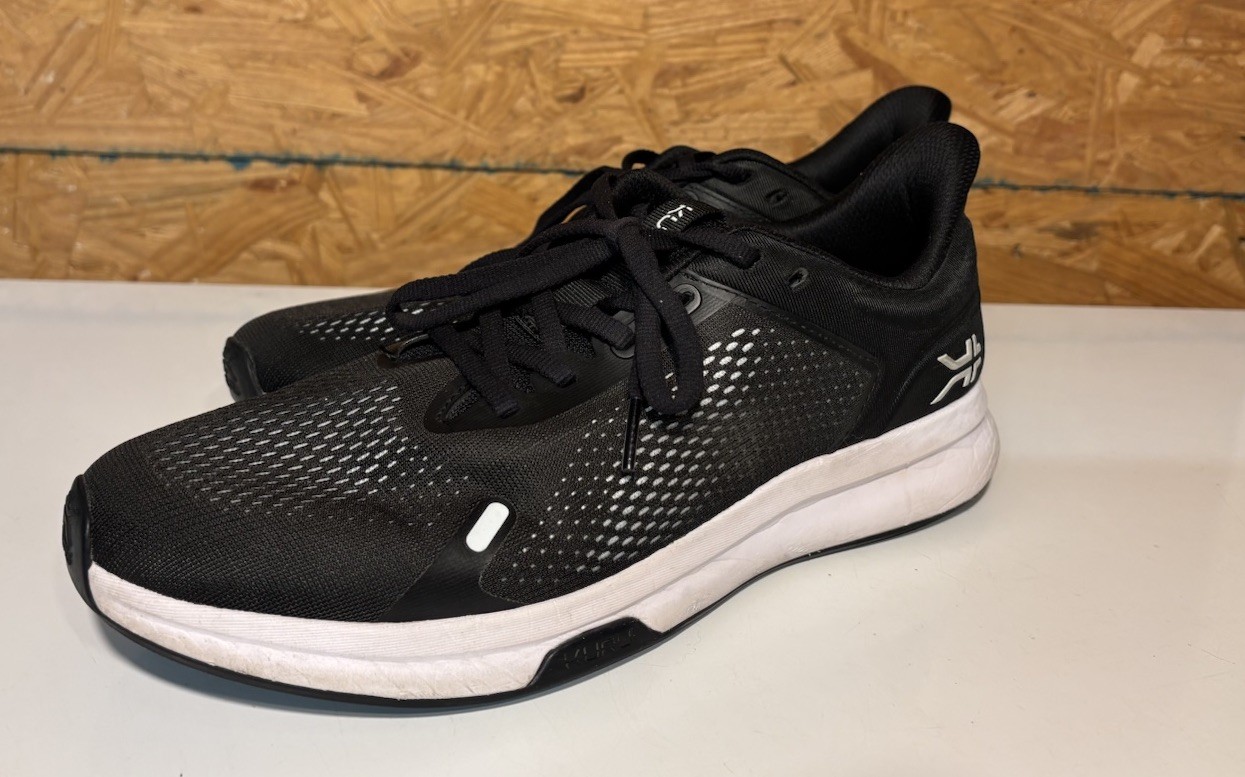 KURU ATOM Mens Size 10 Black Running Walking Shoes Athletic Comfort Sneakers