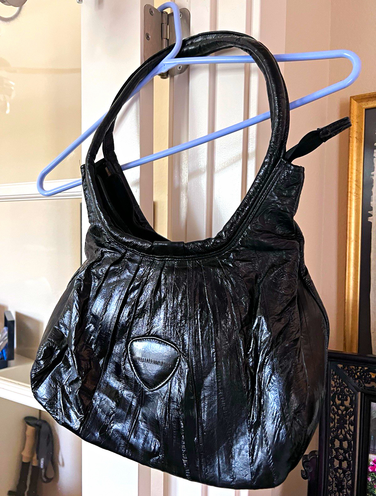 Black Women’s Shoulder Bag Zip Closure Lined with Inner Pockets Zipper Accent