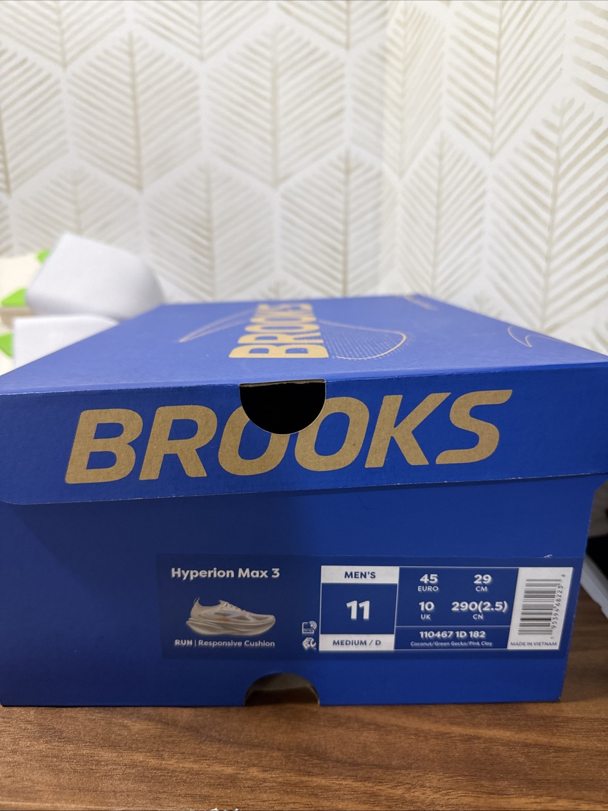 Brooks Men’s Hyperion Max 3 – Coconut Pink Clay | Size 11