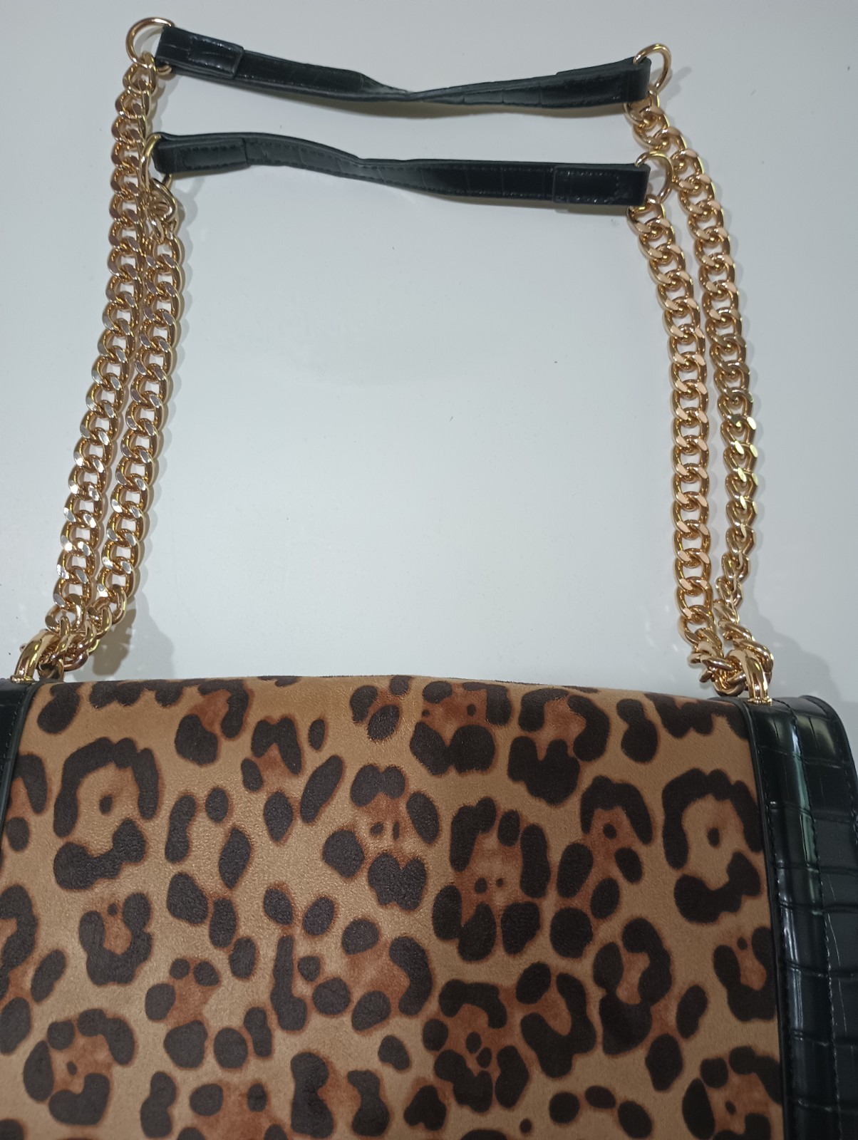 I.n.c. International Concepts Ajae Flap Crossbody in Light Leo Gold