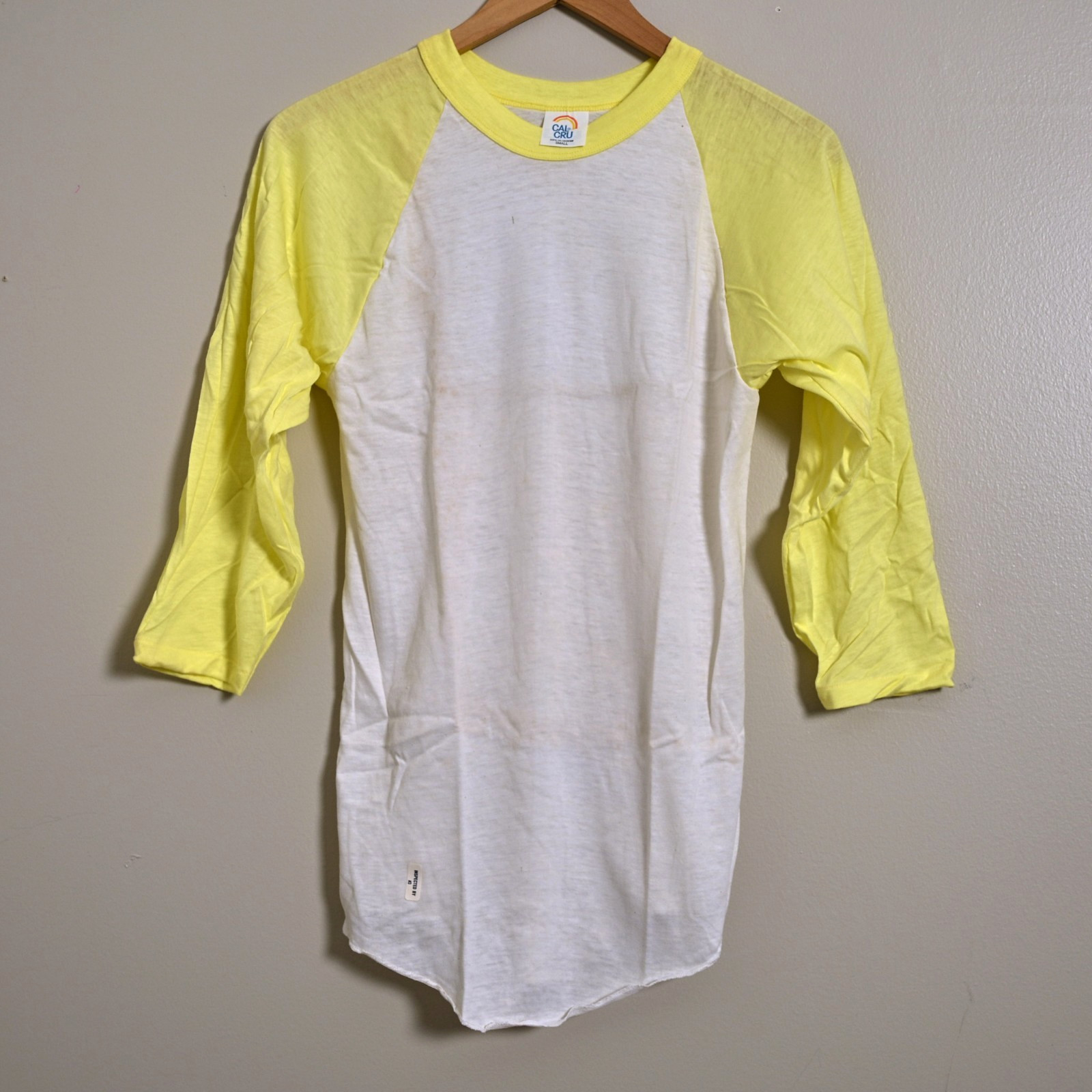Vintage 80s Cal Cru Bright Yellow Sleeve Baseball T-Shirt Unisex S NOS