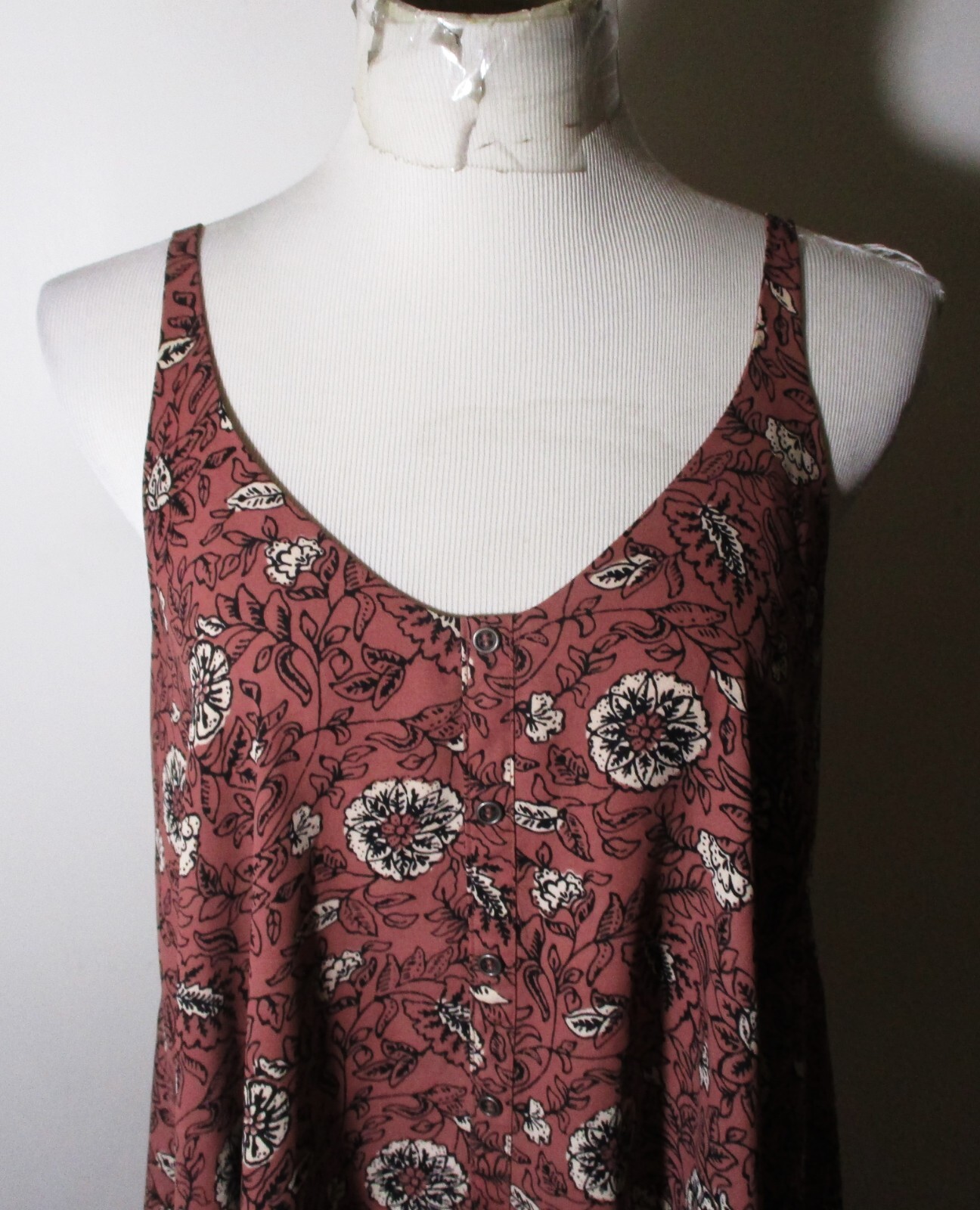 FOREVER 21 Brown Spaghetti Strap Top Size M NWOT