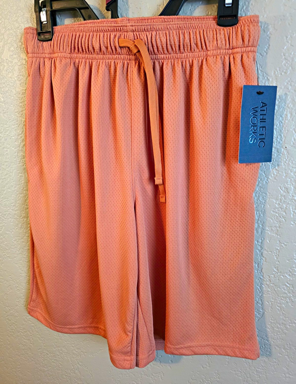 Athletic Works Men’s Mesh Shorts Drawstring Orange S 28-30