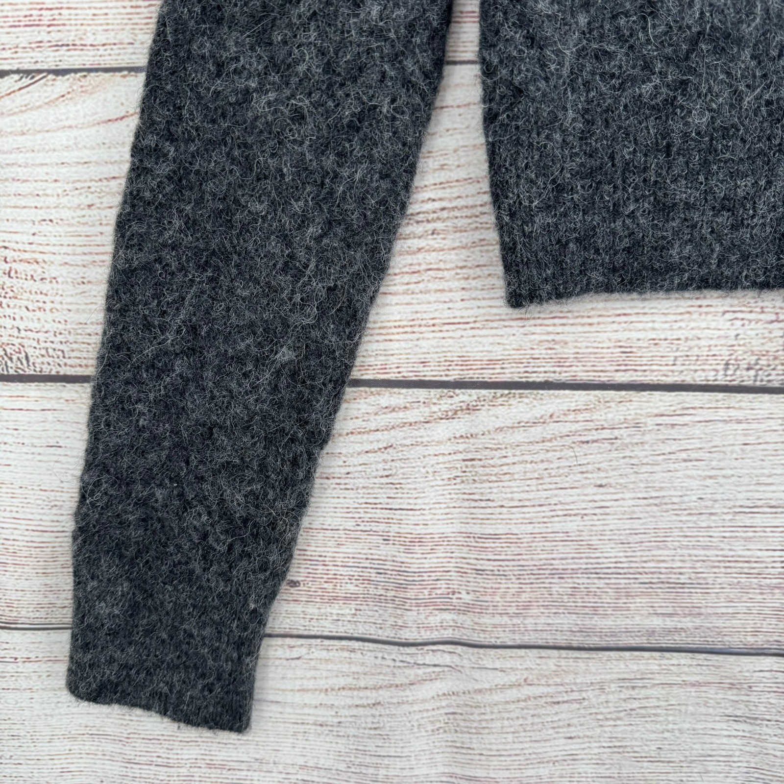 Lululemon Alpaca Wool Blend Sweater Womens S/P Grey Cropped Crewneck LW3HZKS