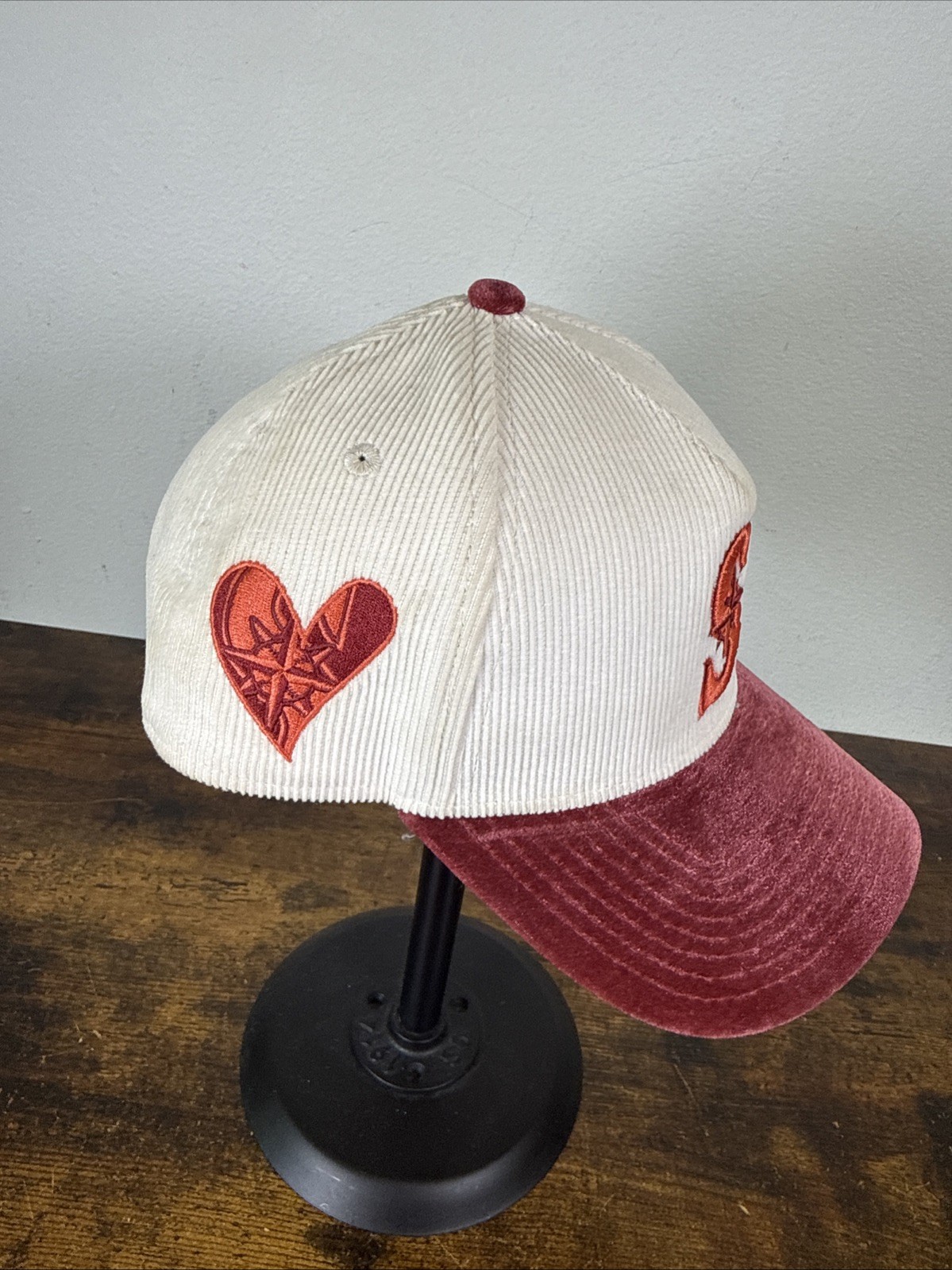 Seattle Mariners Premium Corduroy Velvet Snapback – New Era 9FORTY A‑Frame – NNT