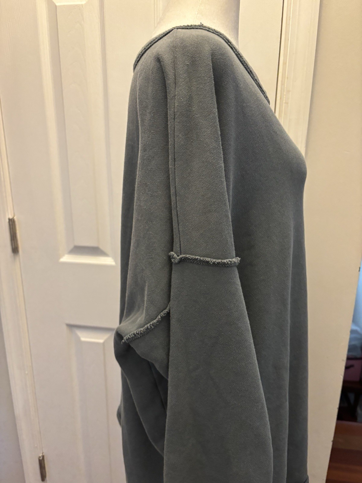 Eileen Fisher Women’s Green Raw Edge Boxy Sweatshirt Organic Cotton XL Lagenlook