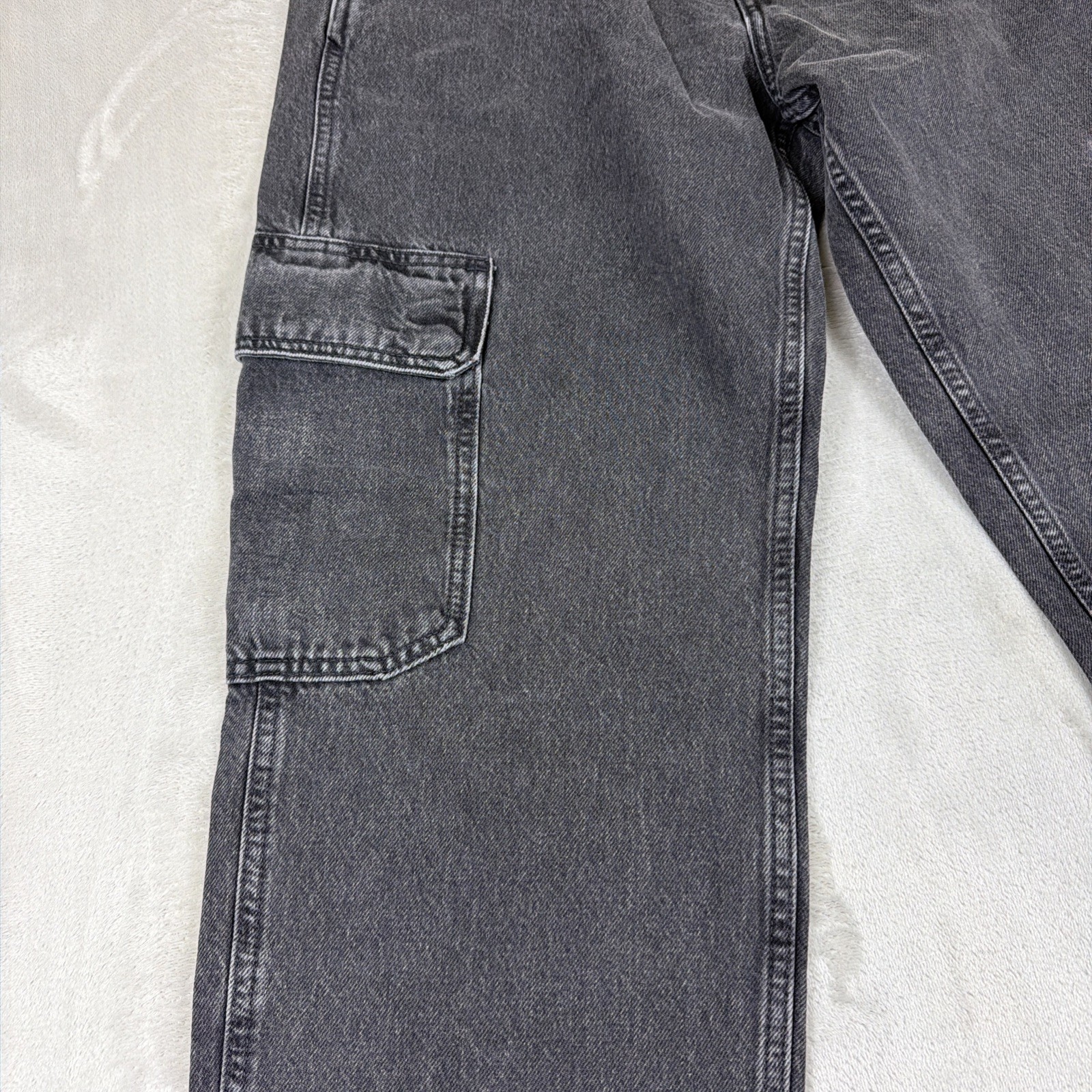 Levi’s 568 Premium Jeans Mens Size 33×32 Black Loose Straight Cargo Denim Cotton
