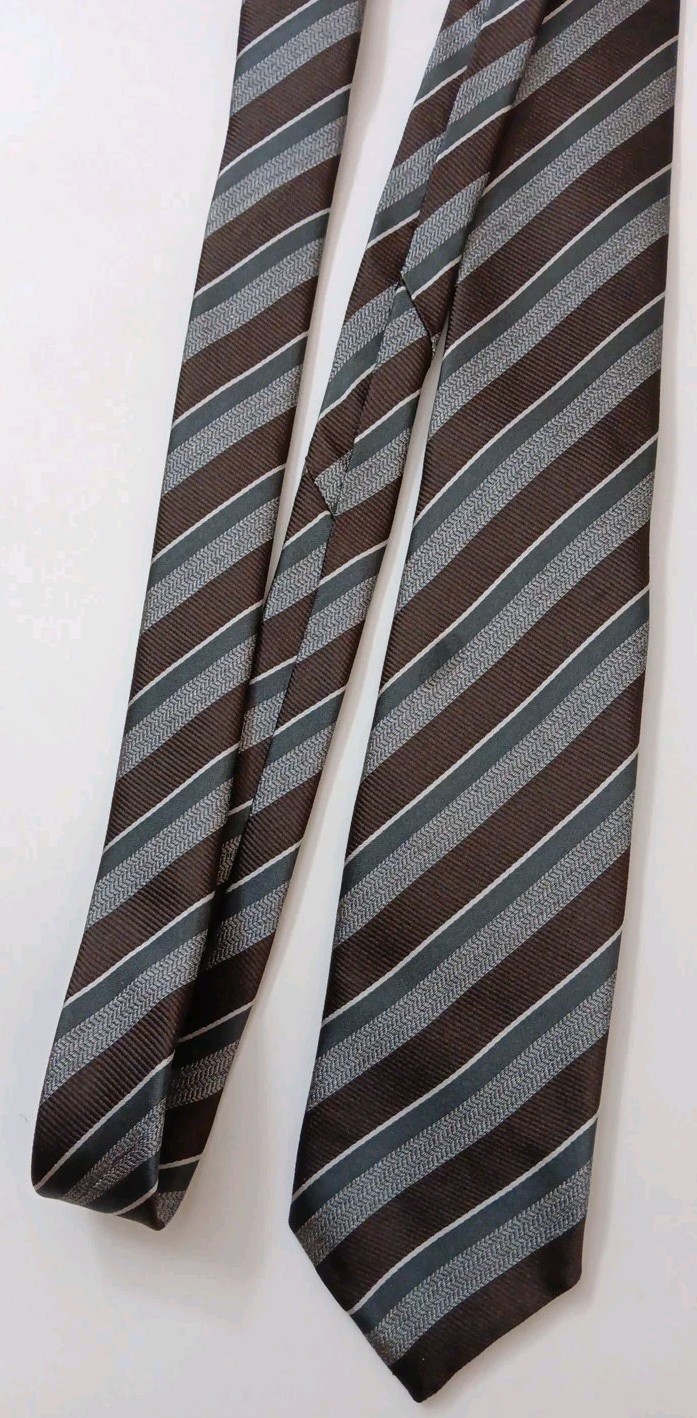 New 145+ Hugo Boss Men Silk Tie Made in Italy Striped Necktie Sz L 60″× W 3 1/8″