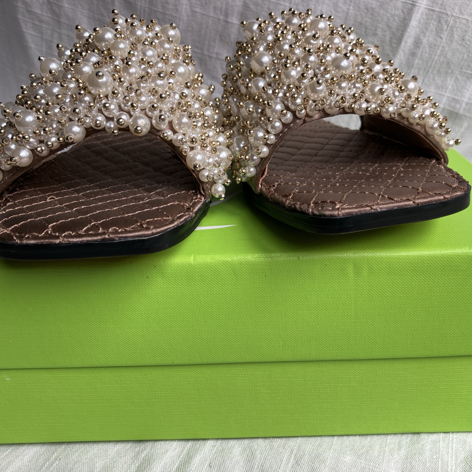 Sam Edelman Toffee Pearl Embellished Quilted Elijah Slide Sandals Size 8 gold