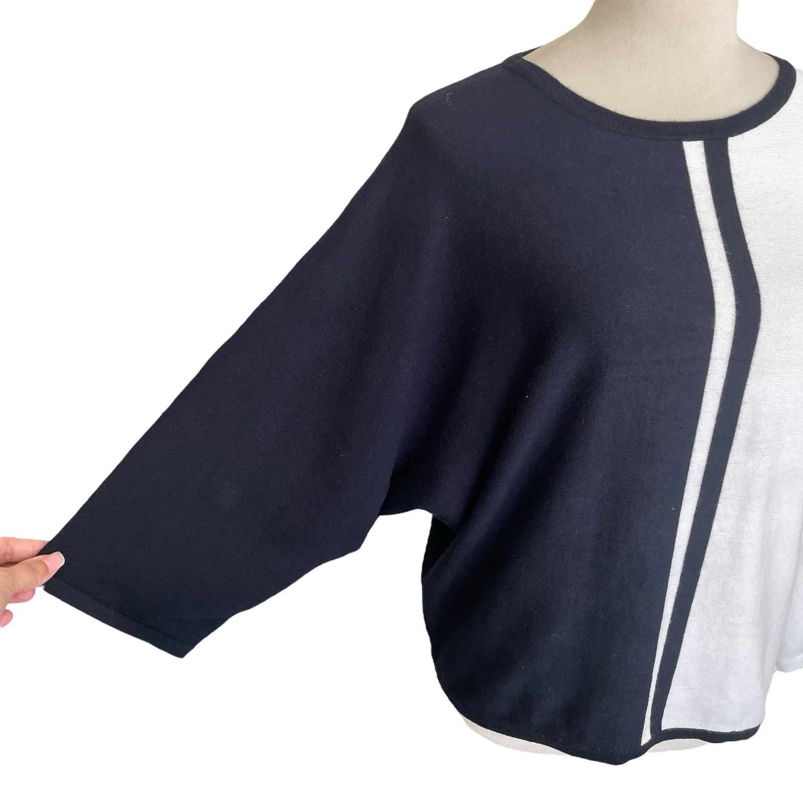 Magaschoni Two Tone Elegant Minimalist Black White Women’s Knit Top Size M