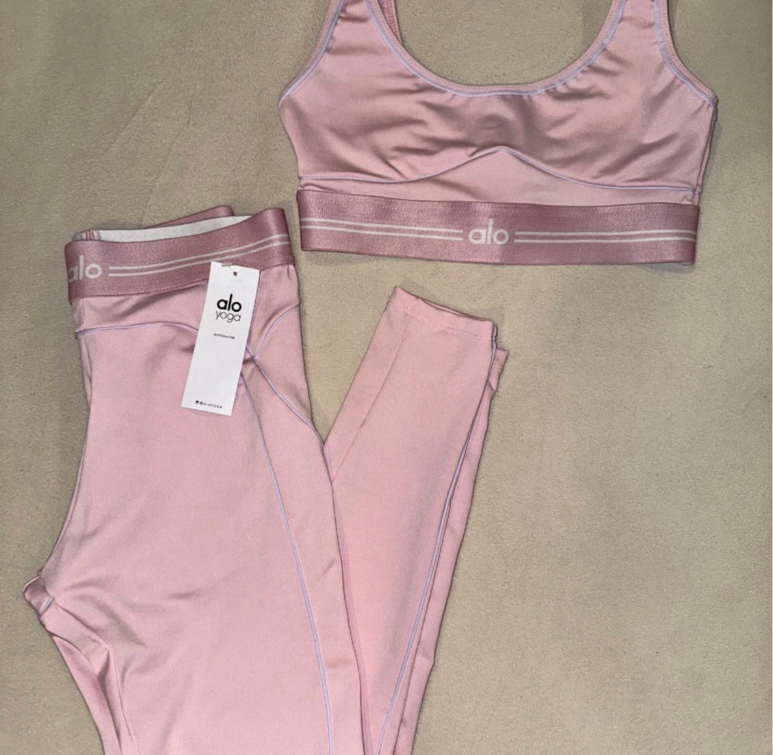ALO Women’s Pink Sports Bra & Leggings Set S