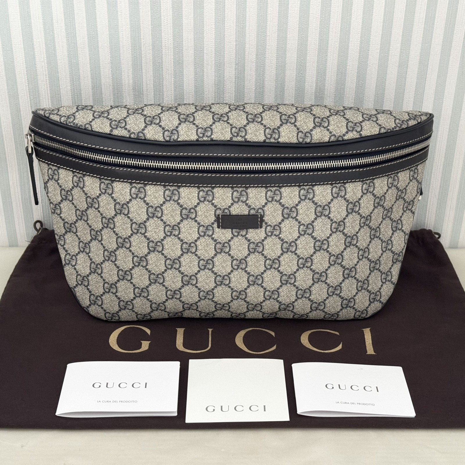 GUCCI GG Supreme 211110 Body Bag Beige Navy Leather Waist Belt Pouch Men’s Italy