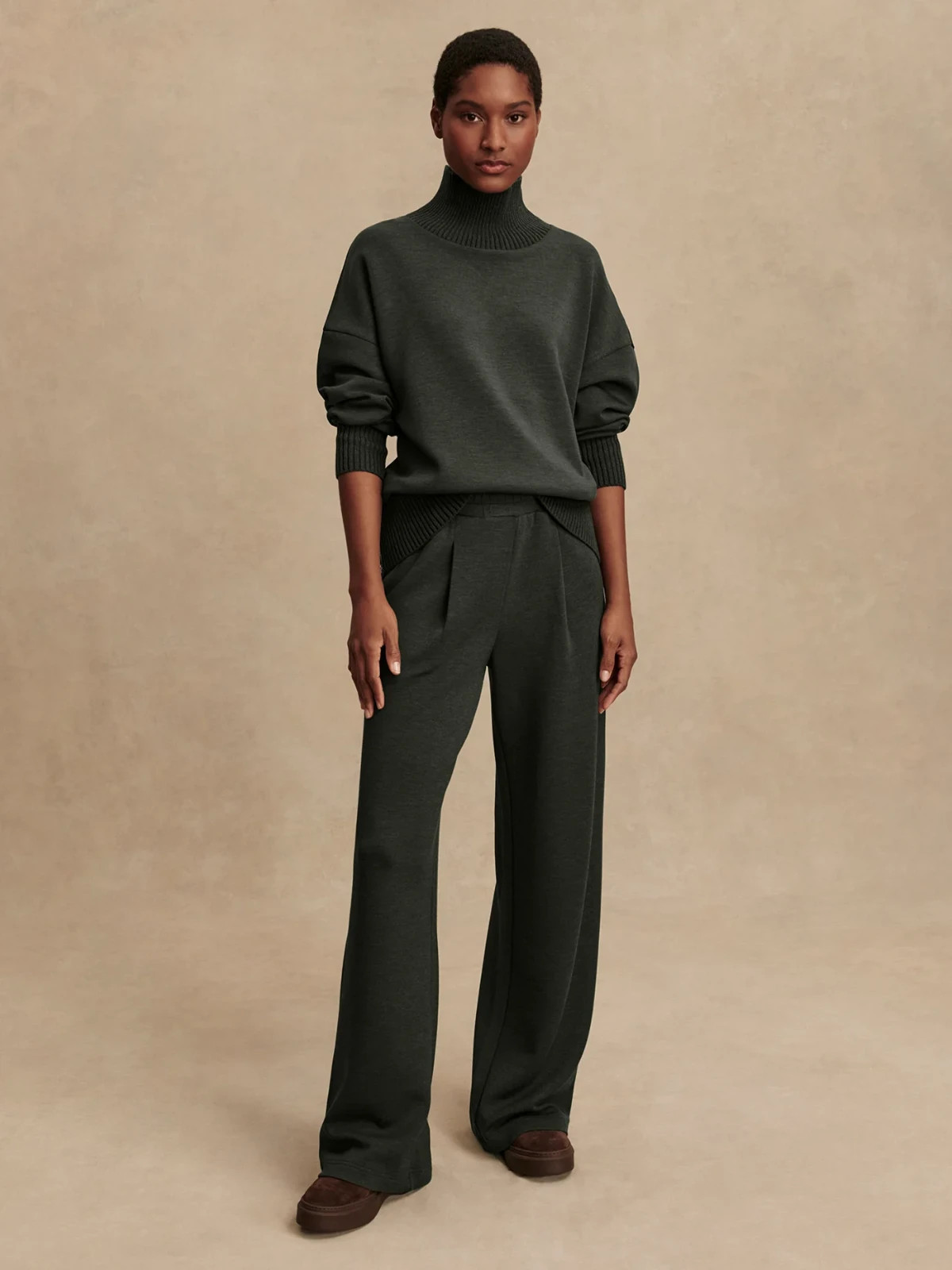Varley The Extra Wide Leg Pant 29.5″ in Olive Marl, Size Small