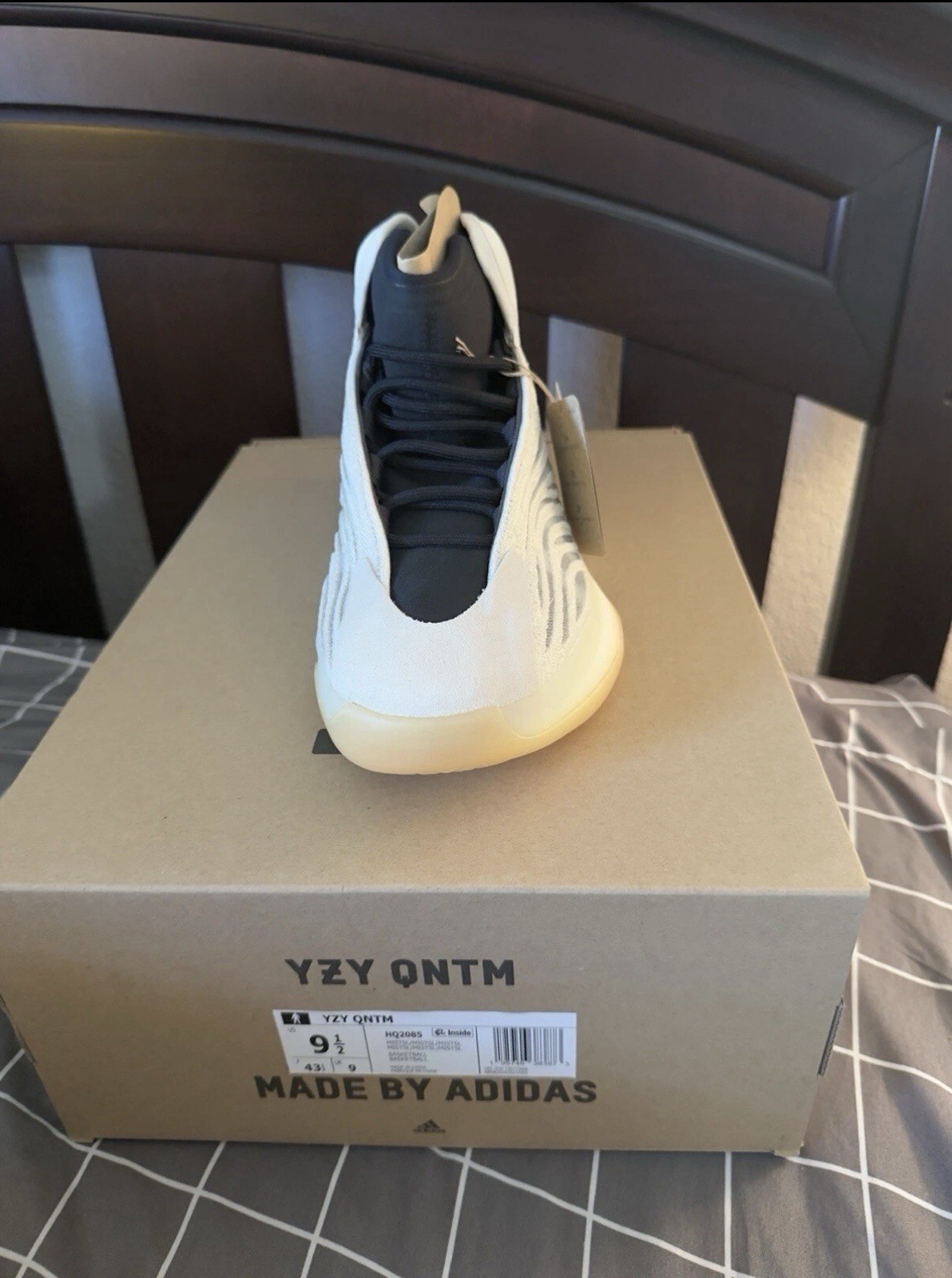 Adidas Yeezy QNTM Men’s Mist Slate Size 9.5 Brand New Never Worn In Box