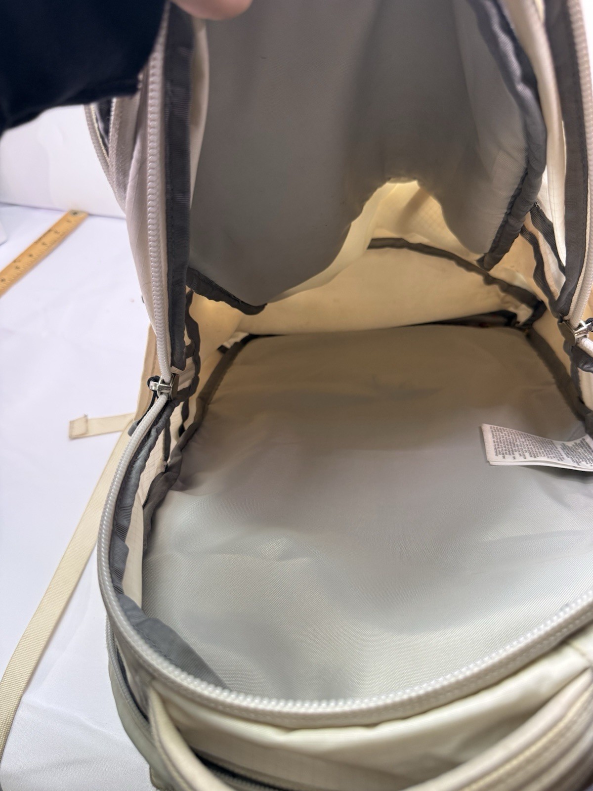 THE NORTH FACE Recon Large School Pack Backpack, Gardenia White