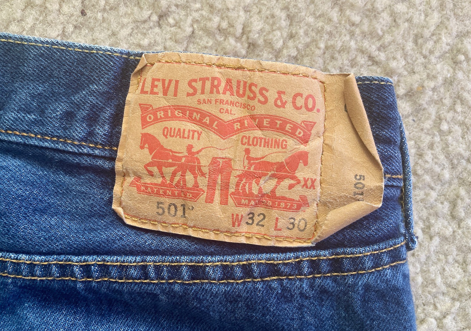 Levis 501 Jeans Men Size 32×30 Denim Blue Straight Leg Button Fly