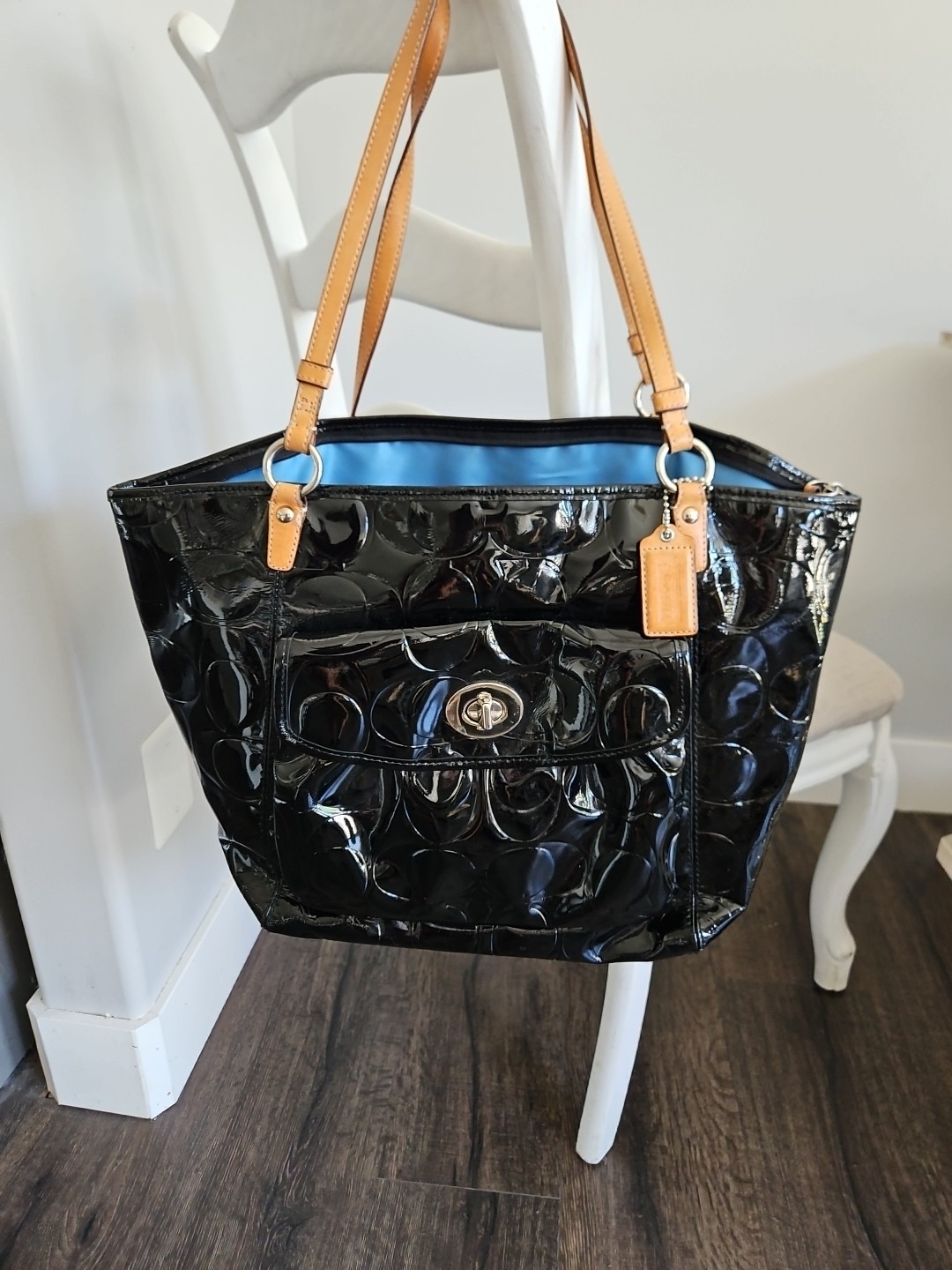 COACH SIGNATURE LEAH EMBOSSED PATENT LEATHER SHOULDER TOTE BAG F14662 SHOPPER