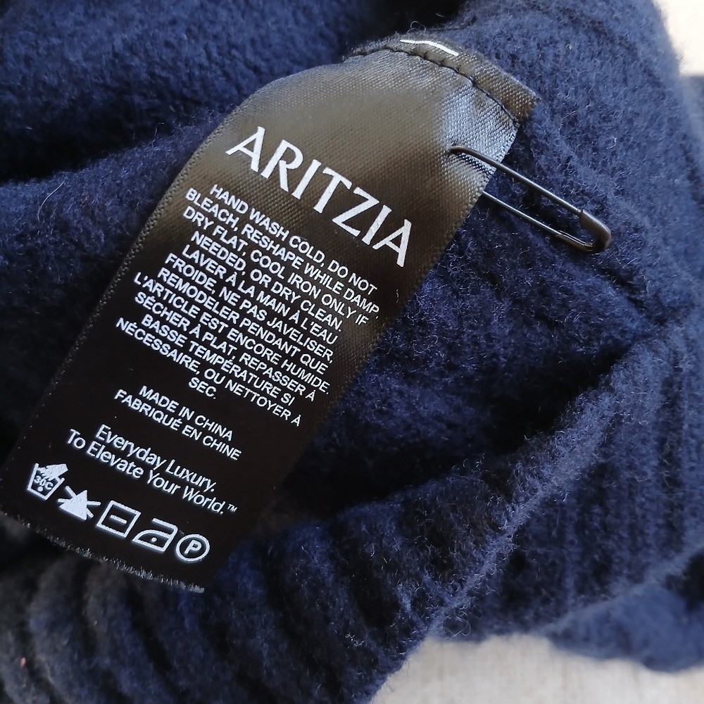 sunday best wool octavia aritzia chunky hooded zip sweater blue xl minimalist