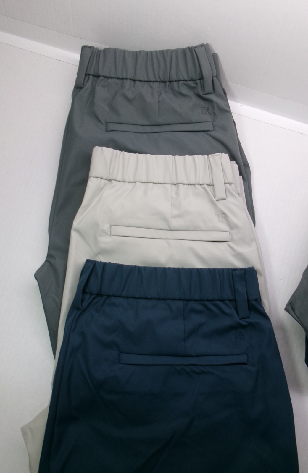 Banana Republic Commuter Flex Pant Gray Blue or Tan Athletic Fit Comfort Waist