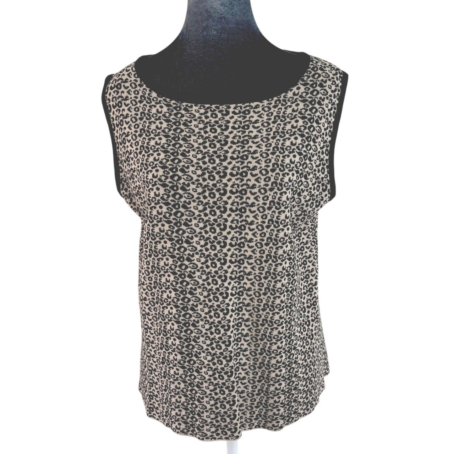 Nygard Collection Wms Vintage Mob Wife Chic Leopard Print Sleeveless Sweater L