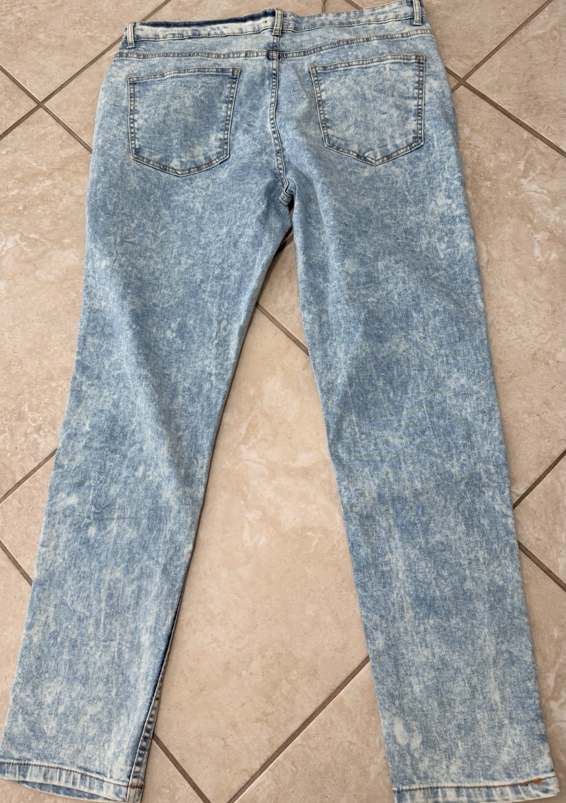 Reason Men’s Blue Light Wash Distressed Skinny Denim Jeans 5-Pocket Logo NWT