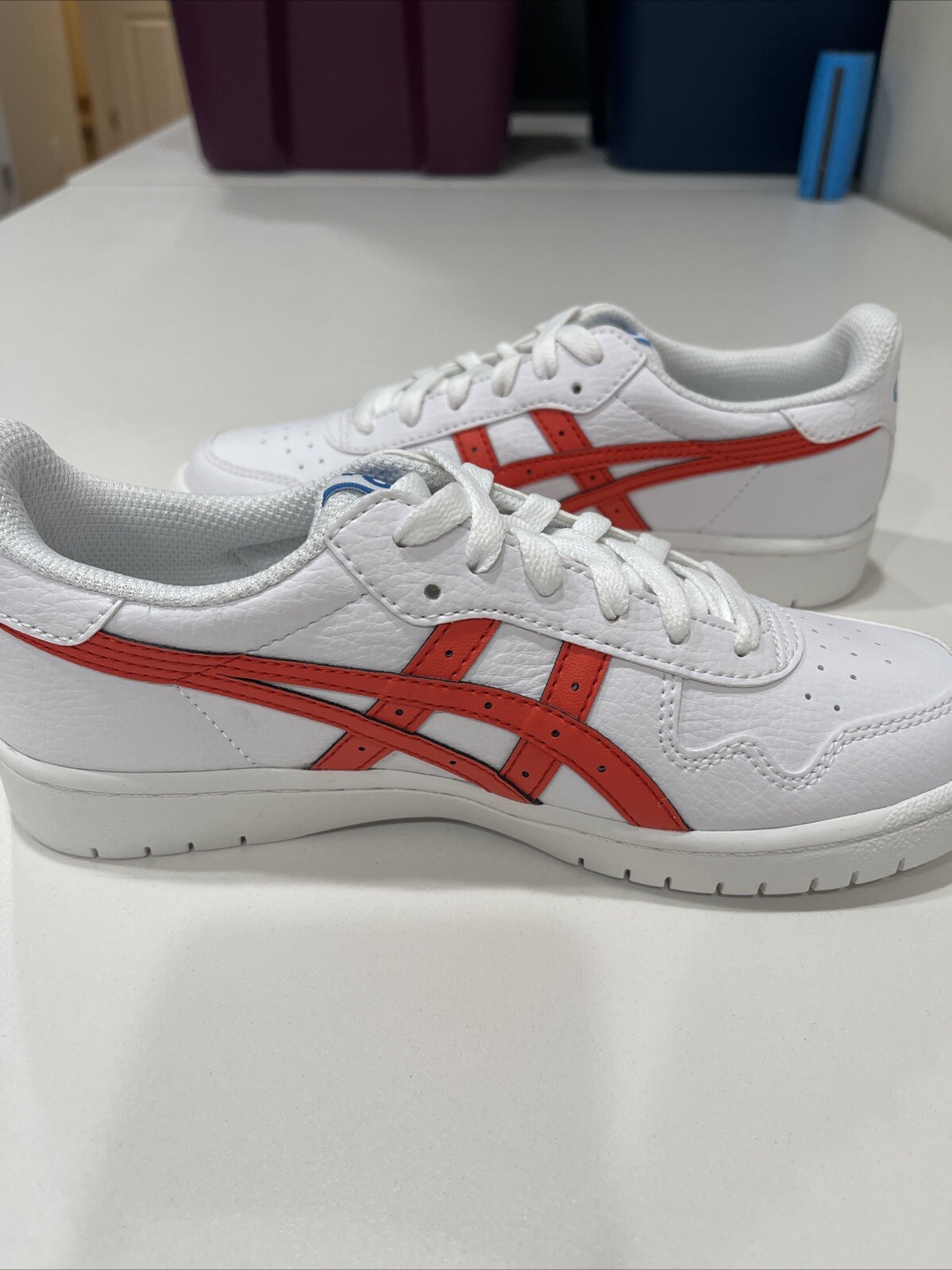 ASICS Japan S White/ True Red Size 4