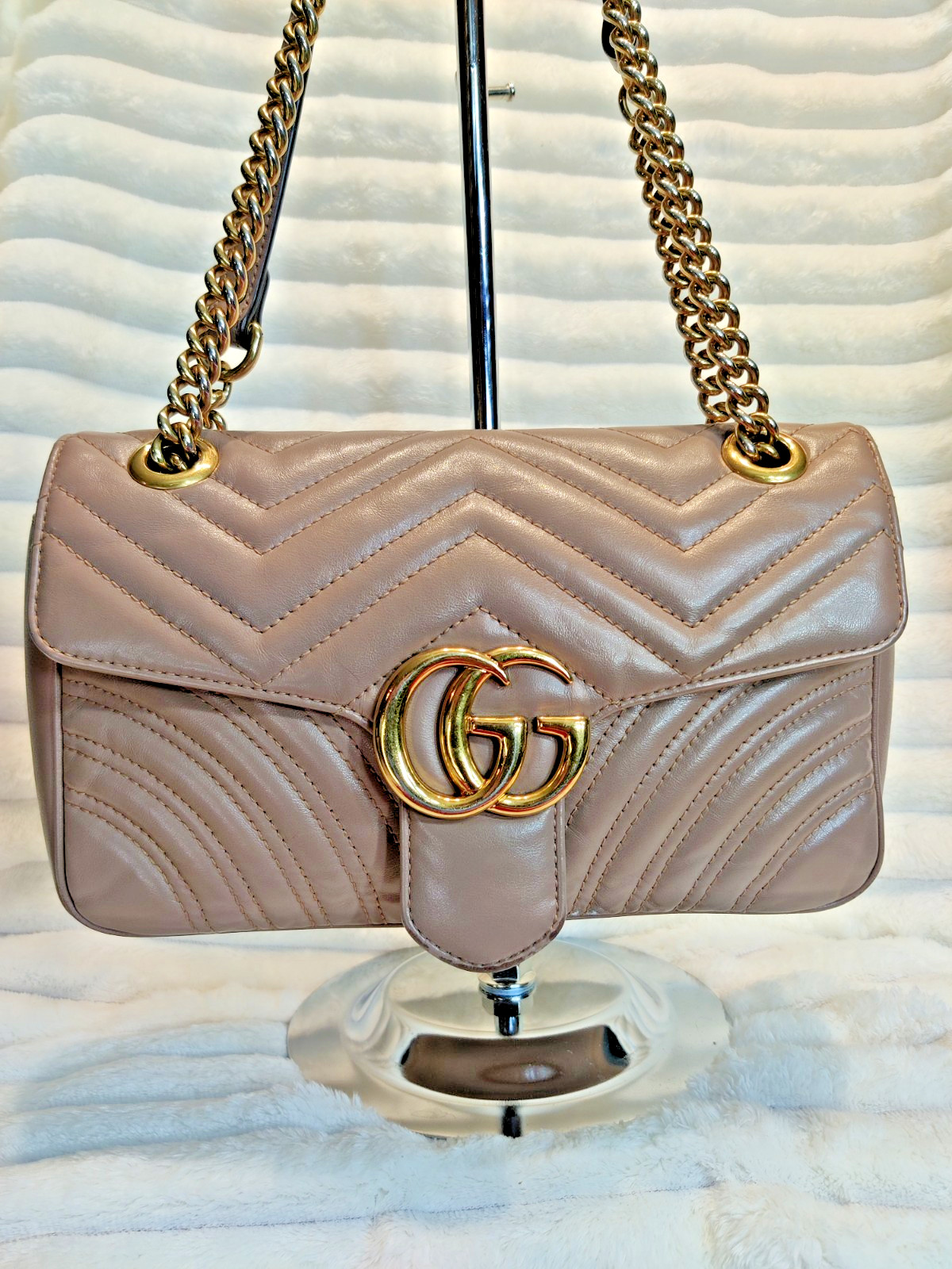 Gucci GG Marmont Shoulder Bag Medium Dusty Pink Leather