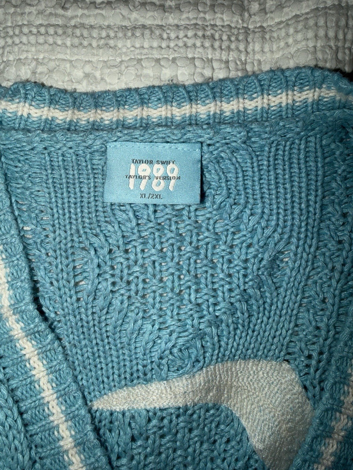 Taylor Swift 1989 Cardigan XL/2XL