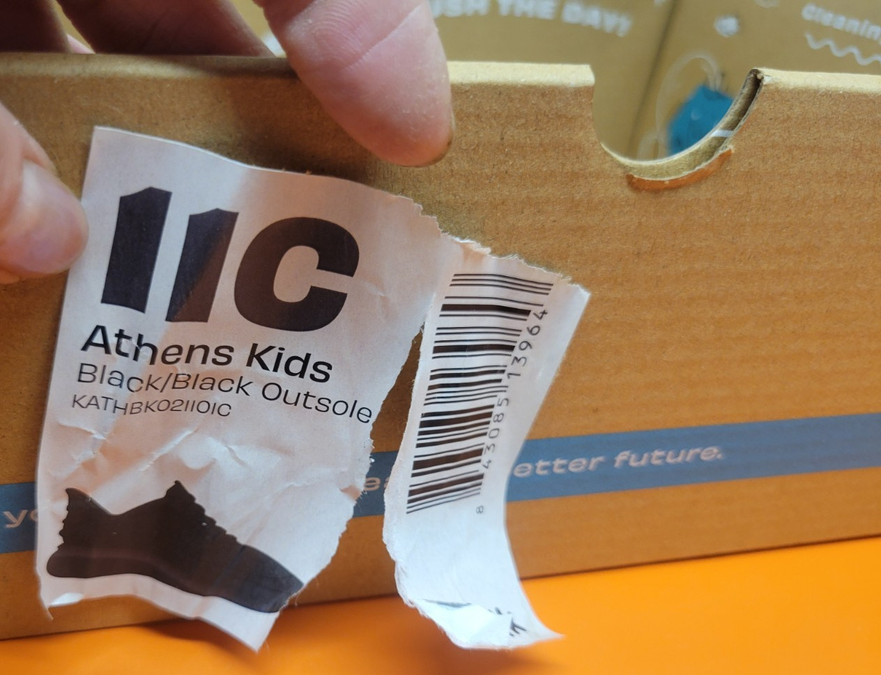 KIZIK ATHENS KIDS BLACK HANDS FREE SNEAKERS 11C NEW IN BOX