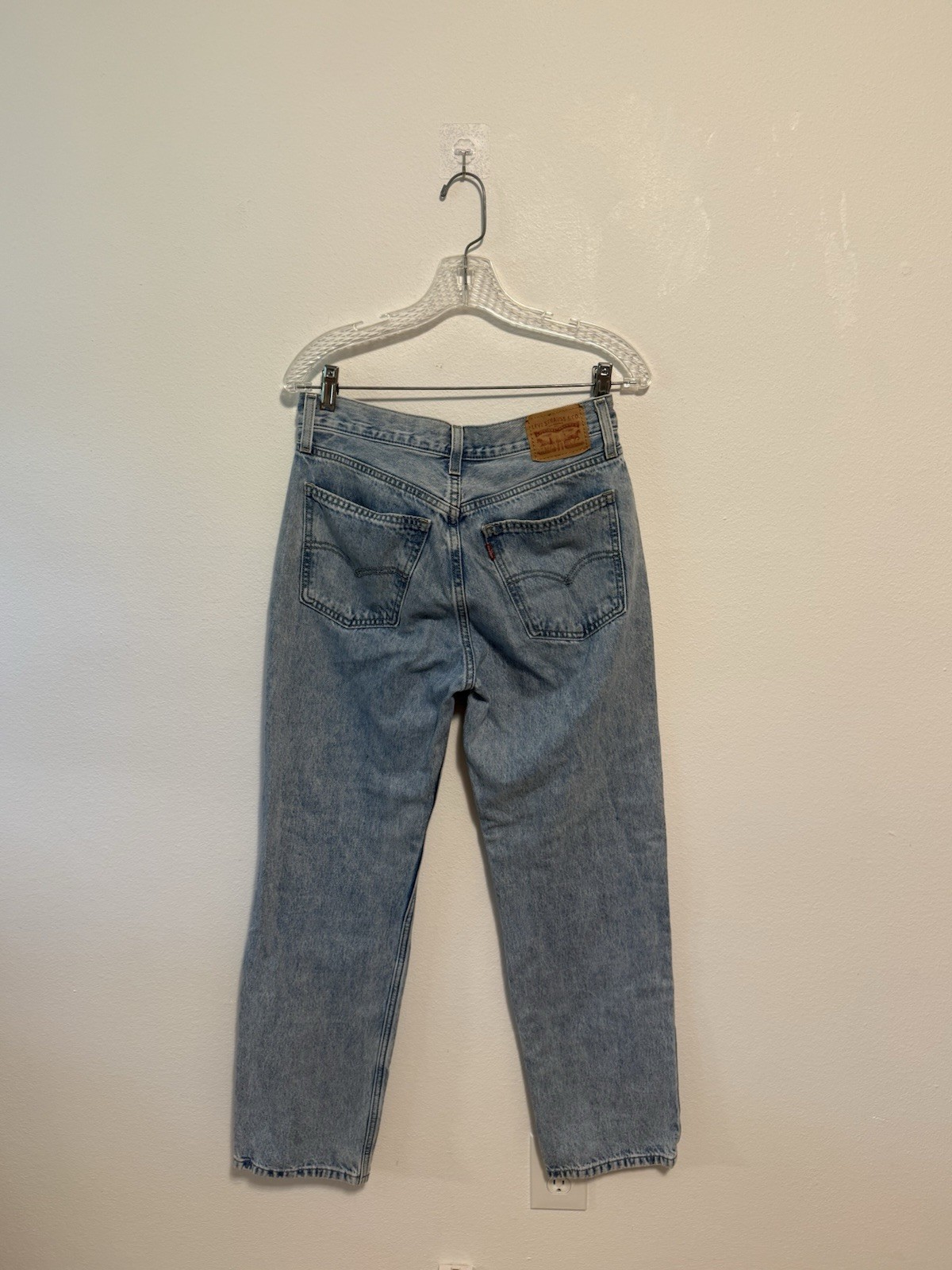 Levi’s Low Pro Straight Jeans Womens – Size 27 Light Wash Denim Blue WaterLess