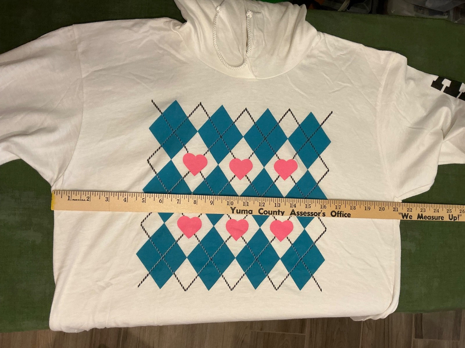 Vintage Alaska Long Sleeve Hoodie Shirt – Argyle w/pink hearts – Med – Fast Ship