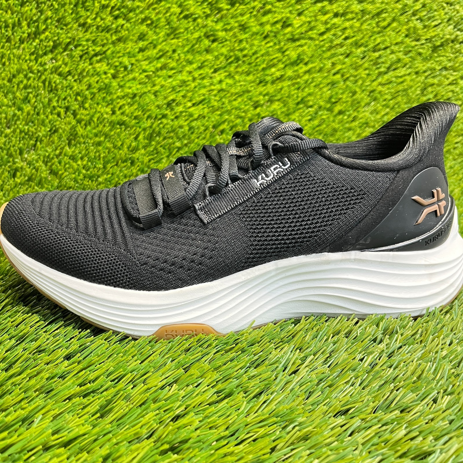 Kuru Atom 2 Womens Size 9 Black White Athletic Running Walking Shoes Sneakers