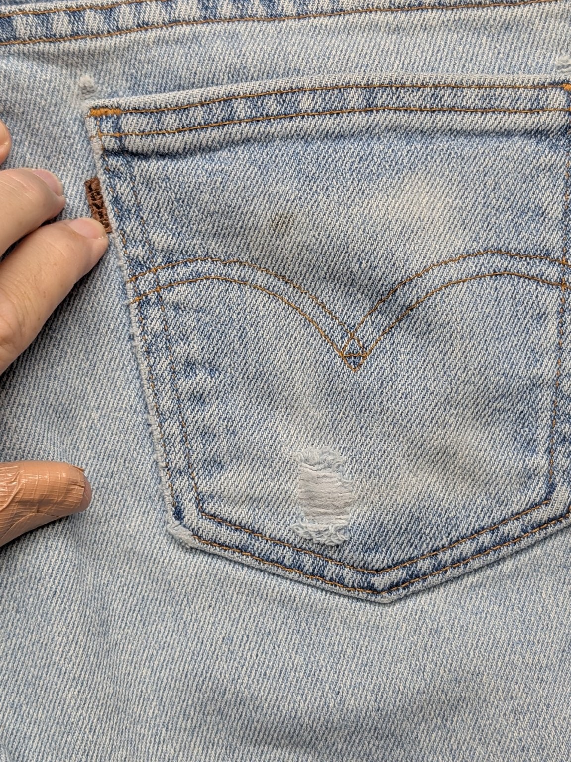 VTG 90’s Levi’s 540 Comfort Stretch Men’s Jeans Denim W33 L28.5 Distressed