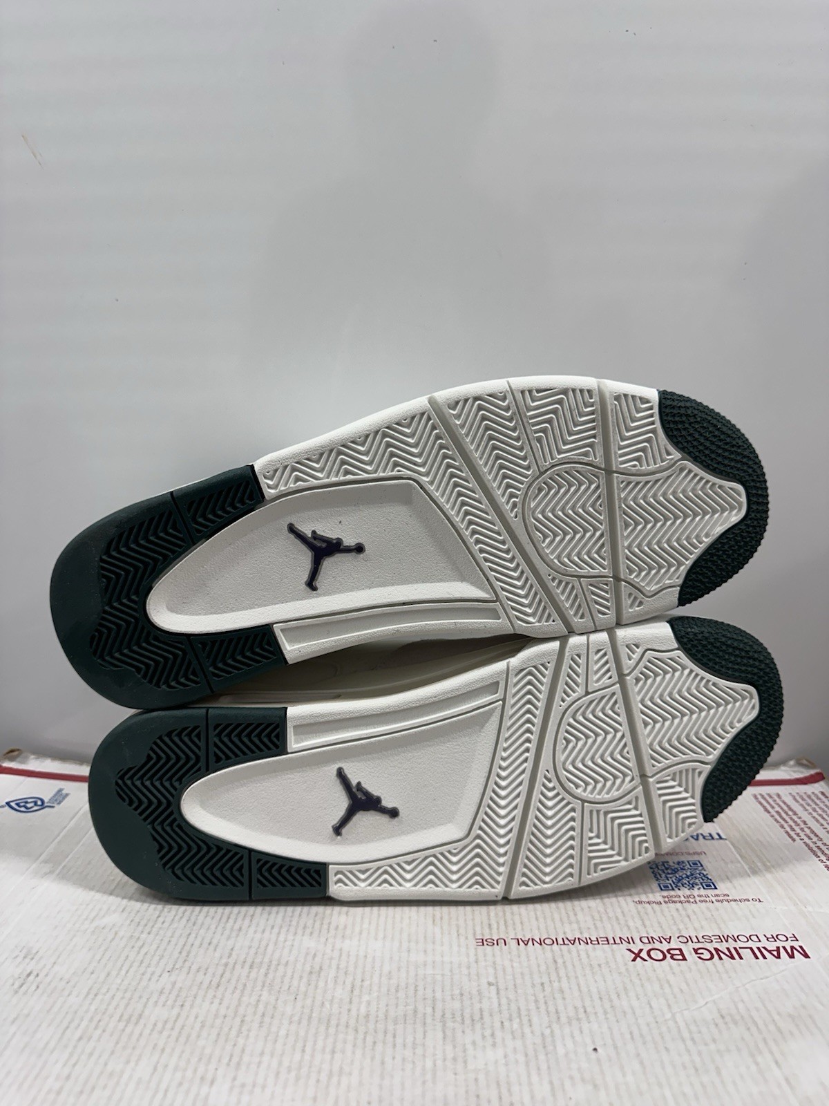 Nike Air Jordan 4 RM ‘Light Cream Midnight Green’ FQ7939 105 Size 12
