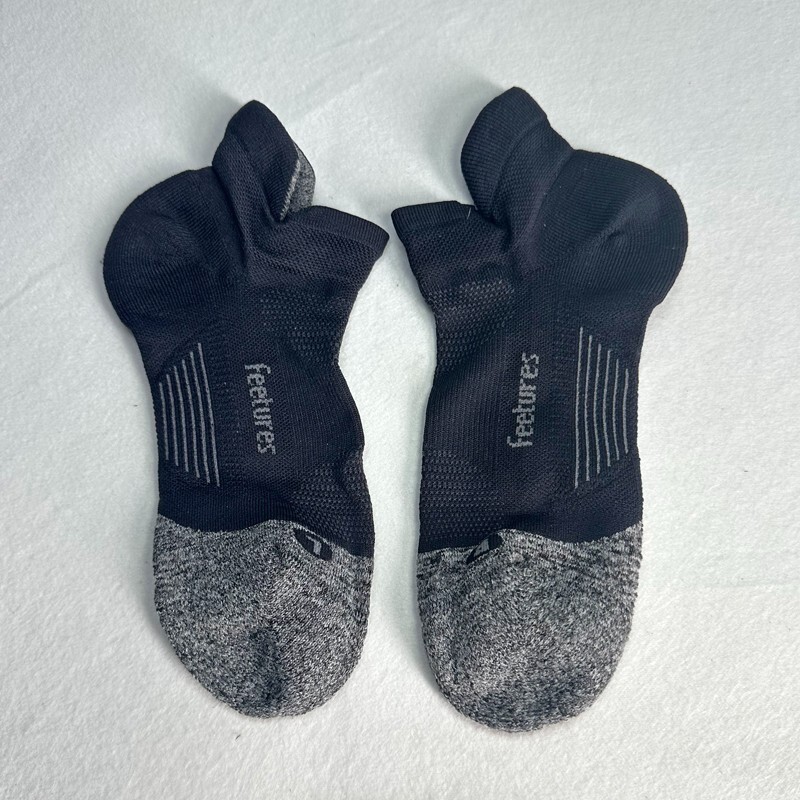 3 Pairs Feetures Men’s Elite No Show Tob Socks Light cushion Size M 6-8.5 Black