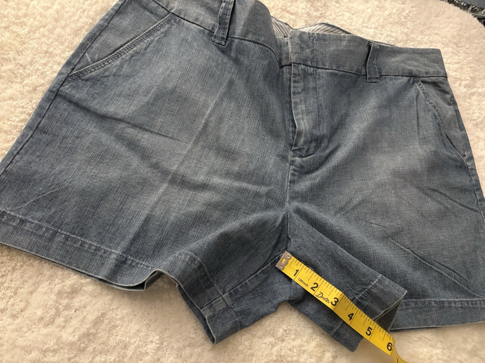 Tommy Hilfiger Women’s Blue Chambray Chino Shorts Size 16 Classic Fit Mid Rise