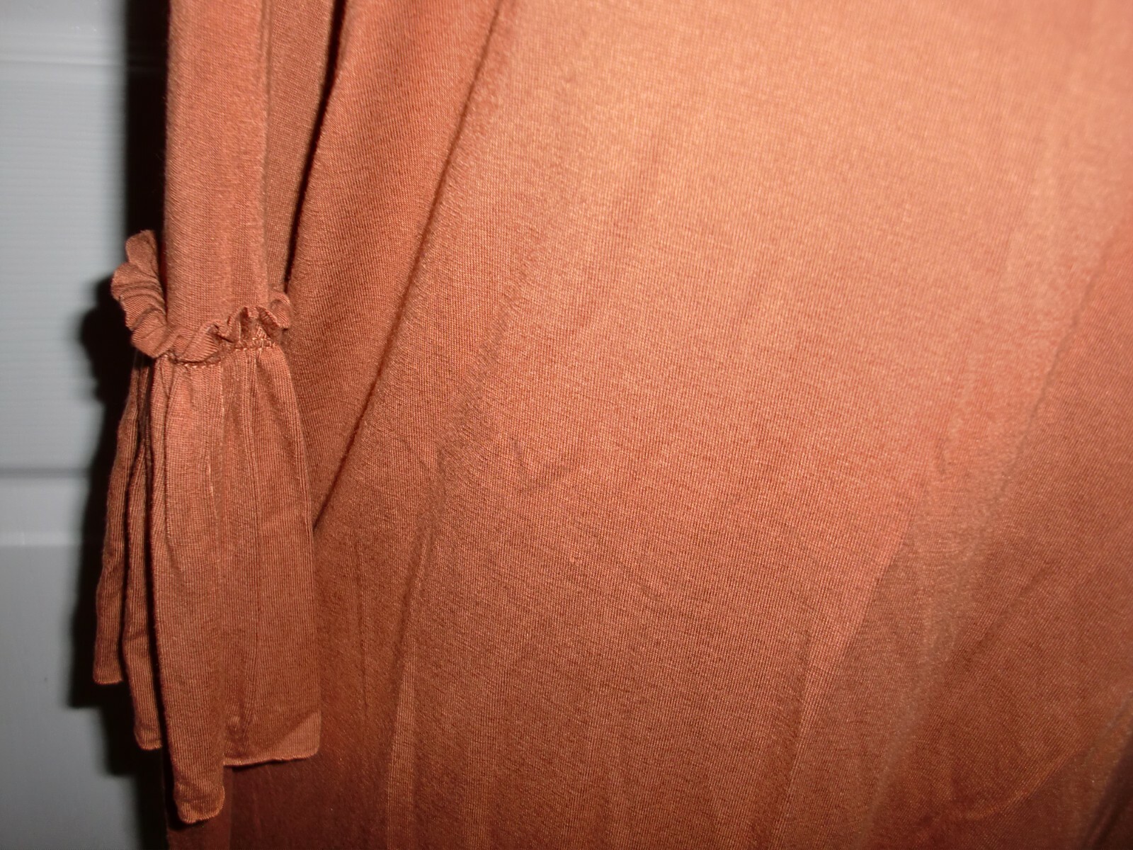 JUNIOR’S~TUCKER+TATE~95%VISCOSE/5%SPANDEX~RUFFLED LONG SLEEVE~TOP Size XL(14-16)